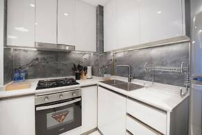 Easygo -exclusive 1BR in Business Bay