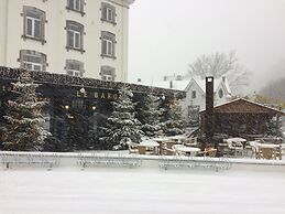 Le Baron Suites & Apartments