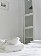 Le Baron Suites & Apartments