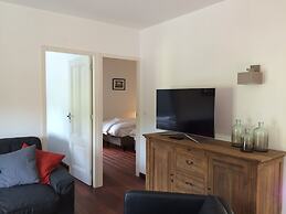 Le Baron Suites & Apartments