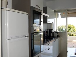 Apartment in Golfe Juan With Sea View
