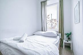 Cozy Room Shared Apt Millennium Tower