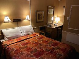 Adams Motel