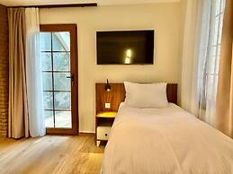 Adria Inn