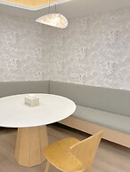 ZHome-Modern 3 bedrooms apartment