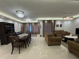 CK 1108 Spacious 2BR Apt 2BA Near Airport