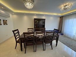 CK 1108 Spacious 2BR Apt 2BA Near Airport