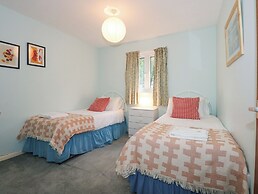 1 Oakley Wharf