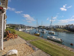 1 Oakley Wharf