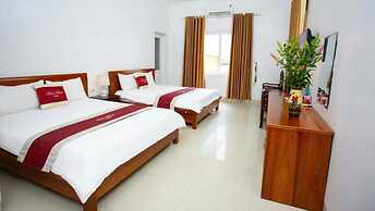 Hoa Binh Tam Dao Hotel