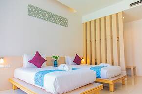 Alhambra Pool Villas & Pool Access Rooms