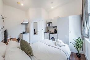 Camberwell High Spec 6-Studio Unit Block