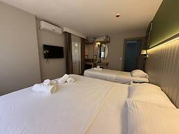 OTTO X Hotel