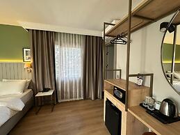 OTTO X Hotel