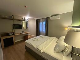 OTTO X Hotel