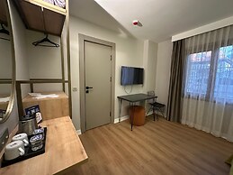 OTTO X Hotel
