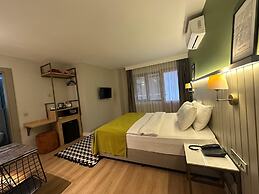 OTTO X Hotel