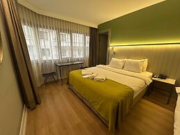 OTTO X Hotel