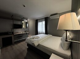 OTTO X Hotel