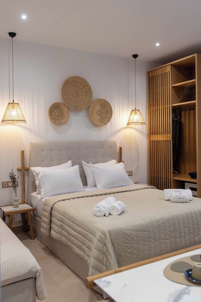 Linari Sea & Suites