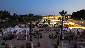 Linari Sea & Suites