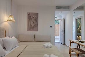 Linari Sea & Suites