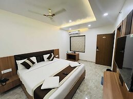 Hotel Sandal Woods