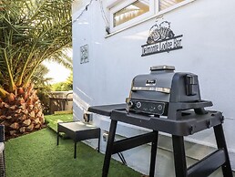 Delmonte Lodge