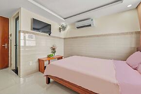 BEAR HOTEL & HOMESTAY