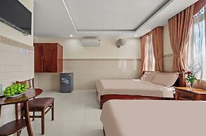 BEAR HOTEL & HOMESTAY