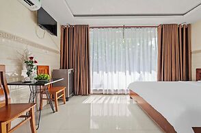 BEAR HOTEL & HOMESTAY