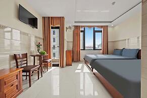 BEAR HOTEL & HOMESTAY