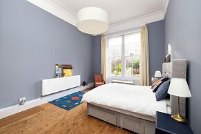 Spacious 2-Bedroom Ground Floor Flat