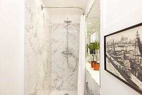 Spacious 2-Bedroom Ground Floor Flat
