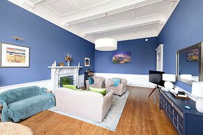 Spacious 2-Bedroom Ground Floor Flat