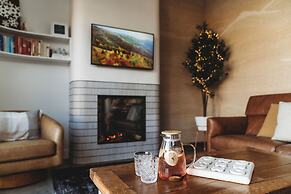 Hollyberry House