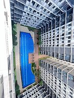 Shore 3 Pool View w Balcony near MOA