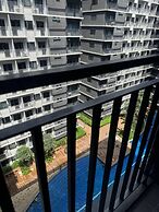Shore 3 Pool View w Balcony near MOA