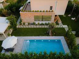 Sanpietro Vacation Villa 001