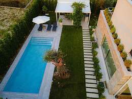 Sanpietro Vacation Villa 001