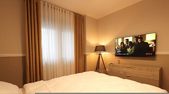 Grandstay Apartments 001