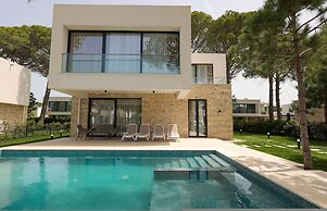 Sanpietro Vacation Deluxe Villa