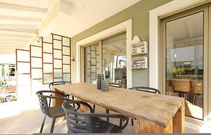 Grandstay Villa Perla Resort
