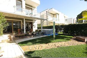 Grandstay Villa Perla Resort