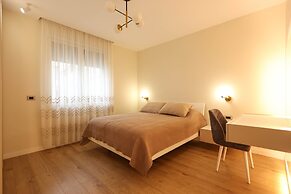 Grandstay Portside in Durr s