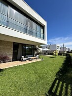Sanpietro Vacation Villa 003
