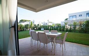 Sanpietro Vacation Villa 004