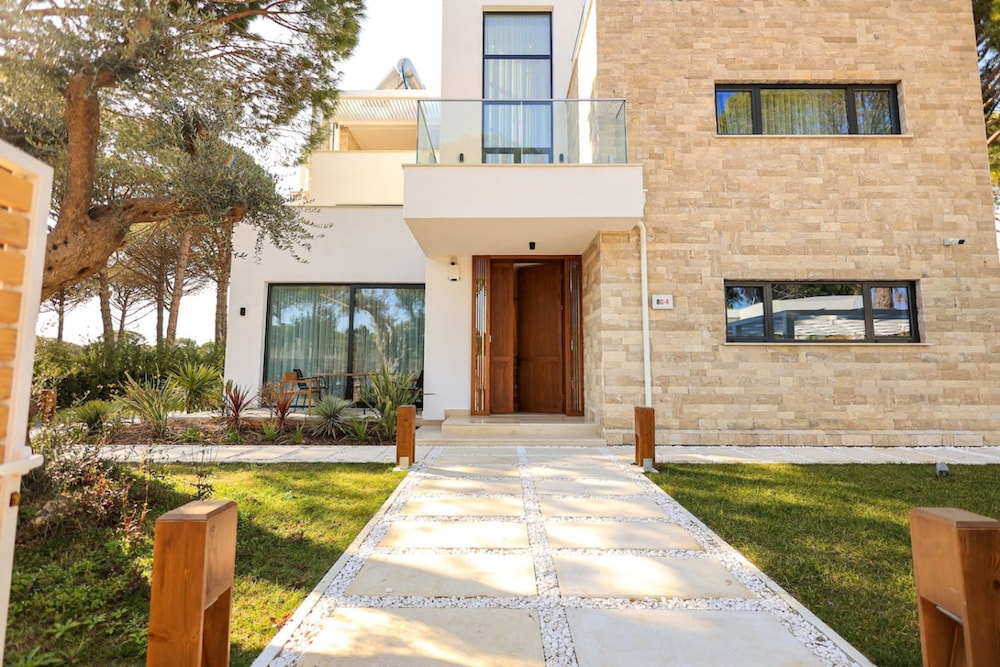 Sanpietro Elite Signature Villa