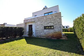Sanpietro Vacation Villa 006