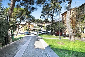 Lory-cosy Gardone Old Town&vittoriale